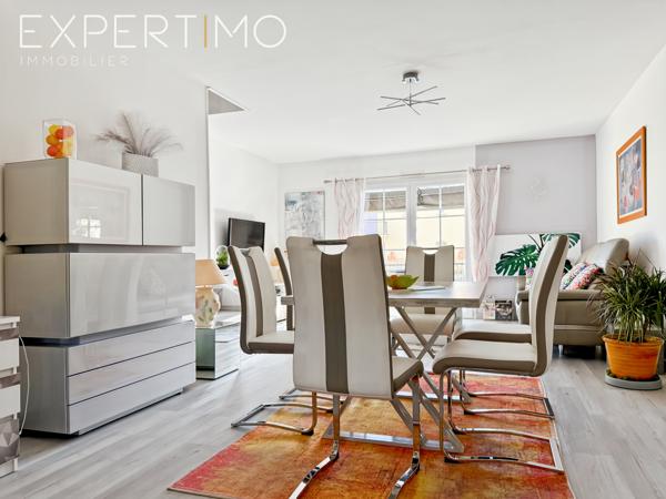 Aigues-Mortes (30220) Marina de Type T4, place de parking, garage, appontement .