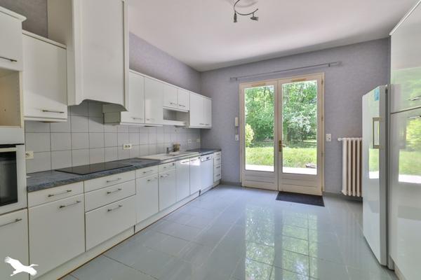 Maison à vendre 296 520 € Saint-Brice 6 p 192 m² DPE D