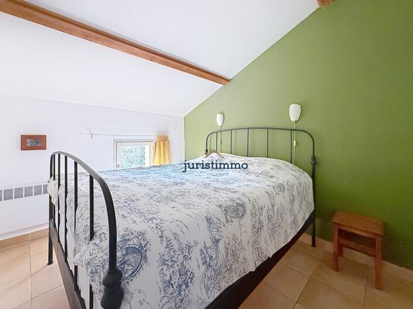 Vaison-la-Romaine (84110) A 5 Kms DE VAISON-LA-ROMAINE ENSEMBLE DE DEUX MAISONS PROVENCALES