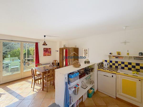 Vaison-la-Romaine (84110) A 5 Kms DE VAISON-LA-ROMAINE ENSEMBLE DE DEUX MAISONS PROVENCALES