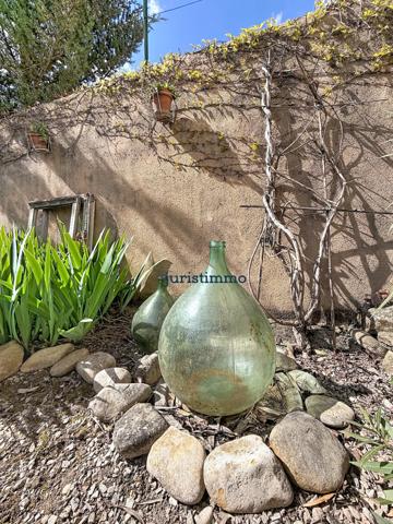 Vaison-la-Romaine (84110) A 5 Kms DE VAISON-LA-ROMAINE ENSEMBLE DE DEUX MAISONS PROVENCALES