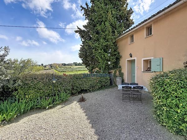 Vaison-la-Romaine (84110) A 5 Kms DE VAISON-LA-ROMAINE ENSEMBLE DE DEUX MAISONS PROVENCALES