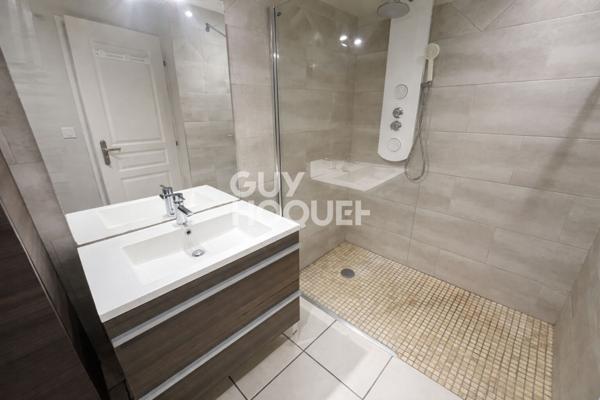 Maison de plain-pied, Théza.