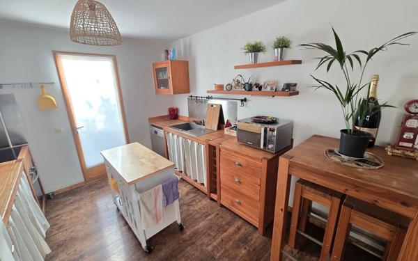 Maison à louer    4 pièces •  Armissan