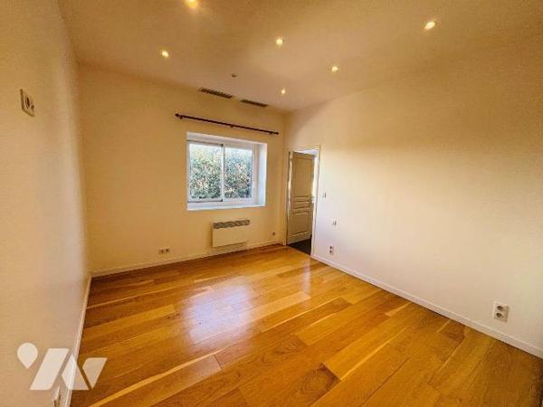 Andernos-les-Bains  Loft d'exception avec vue sur le Bassin
Idéalement situé en plein centre d...