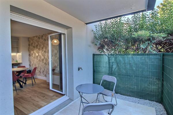 superbe T2 rez-de-jardin meublé Aucamville