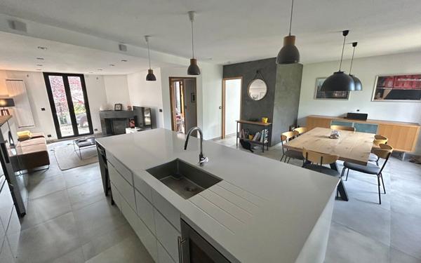 Maison à vendre    6 pièces • 130 m2 Méry-sur-Oise