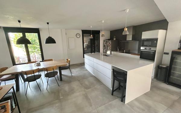 Maison à vendre    6 pièces • 130 m2 Méry-sur-Oise