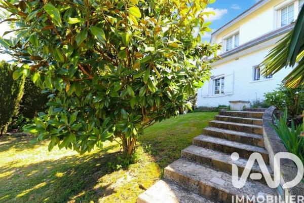 Maison à vendre 7 pièces 215 m² La Norville