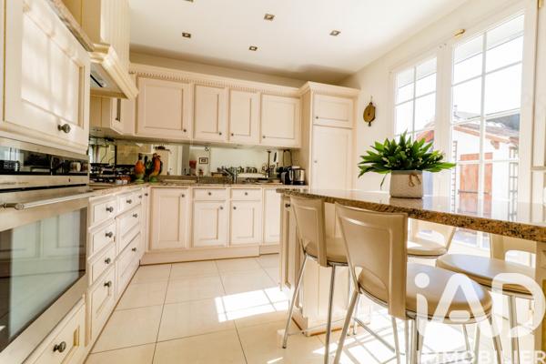 Maison à vendre 7 pièces 215 m² La Norville