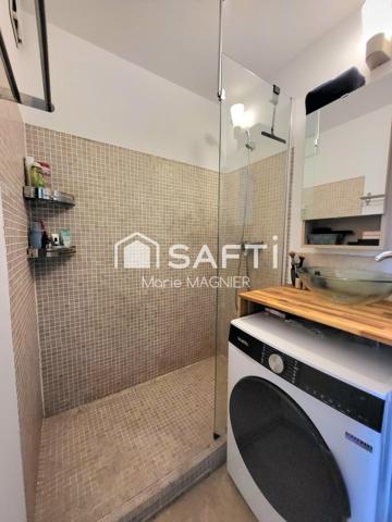 Appartement T2 avec terrasse dans résidence avec piscine à La Croix-Valmer : le parfait pied-à-terre entre mer et centre-ville !