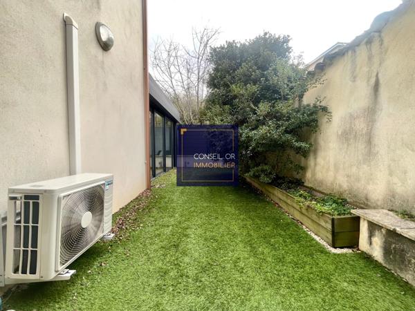 Appartement T3 72m2 - Véranda - Terrasse - Jardin + garage , Bron Appartement T3 72m2 - Véranda - Terrasse - Jardin + garage , Bron