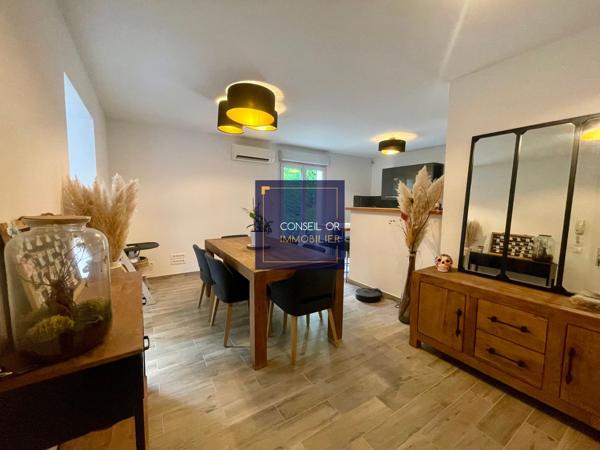 Appartement T3 72m2 - Véranda - Terrasse - Jardin + garage , Bron Appartement T3 72m2 - Véranda - Terrasse - Jardin + garage , Bron
