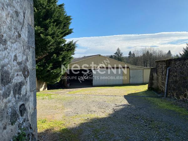 Charmante maison atypique avec grange a Saint-Estephe, proche de l etang au calme
