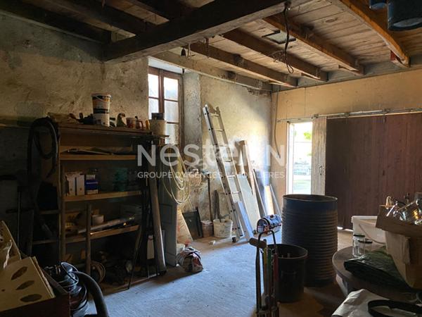 Charmante maison atypique avec grange a Saint-Estephe, proche de l etang au calme