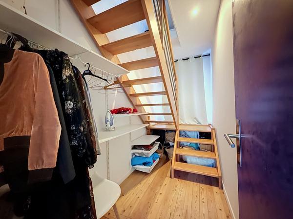SUPERBE MAISON DE VILLE SANS TRAVAUX – SÉJOUR 41M² & EXTÉRIEUR SANS VIS-À-VIS (ROUBAIX)