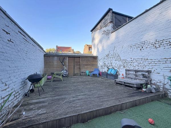 SUPERBE MAISON DE VILLE SANS TRAVAUX – SÉJOUR 41M² & EXTÉRIEUR SANS VIS-À-VIS (ROUBAIX)