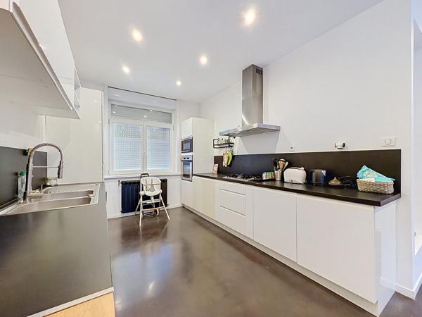 SUPERBE MAISON DE VILLE SANS TRAVAUX – SÉJOUR 41M² & EXTÉRIEUR SANS VIS-À-VIS (ROUBAIX)