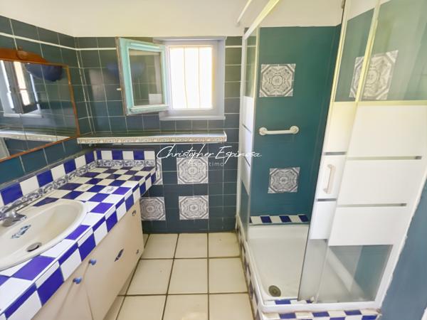 Châteauneuf-Grasse (06740) Châteauneuf-Grasse – 3P à rénover avec garage et loggia