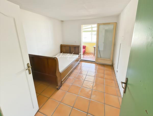 Châteauneuf-Grasse (06740) Châteauneuf-Grasse – 3P à rénover avec garage et loggia