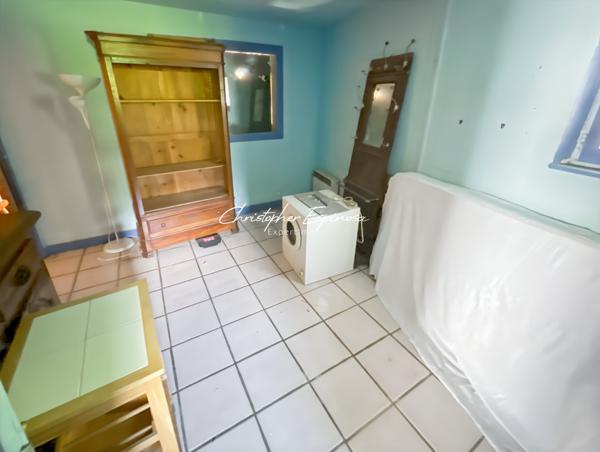 Châteauneuf-Grasse (06740) Châteauneuf-Grasse – 3P à rénover avec garage et loggia