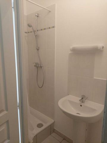 STUDIO - 47,96 M2 - LYON 9 - LOUE NU Lyon STUDIO - 47,96 M2 - LYON 9 - LOUE NU Lyon
