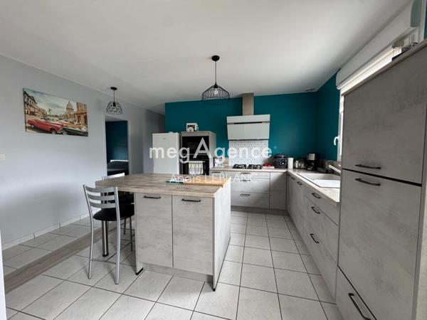 Maison à MOULAY, 53100 - 3 pièces 82m²