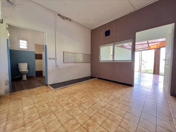 Immeuble à vendre à Le Tampon à la Réunion (97430), ref : 38606