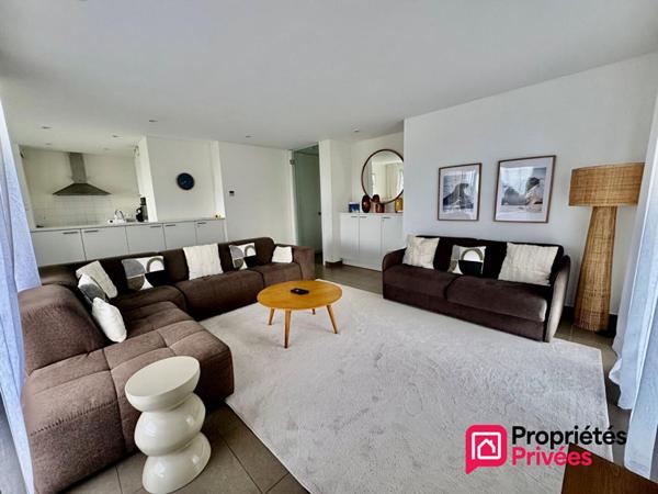 Votre agence "Propriétés-Privées" vous propose :