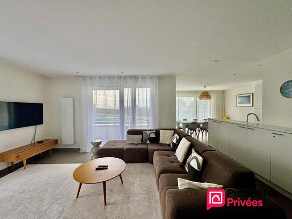 Votre agence "Propriétés-Privées" vous propose :