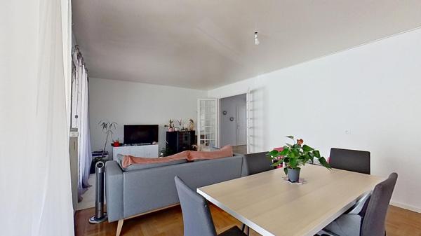 Appartement
         3 pièces
        - 75 m² Exclusivité 245 000 € *