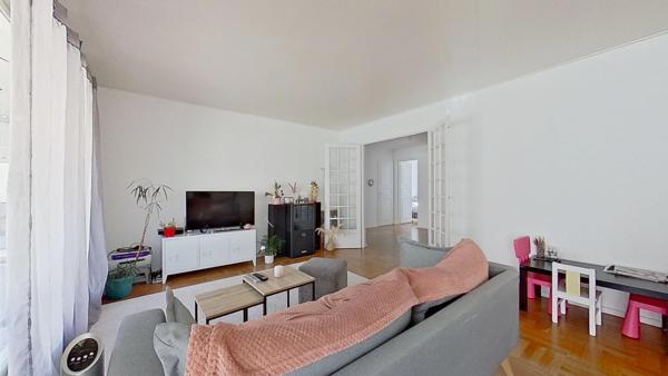 Appartement
         3 pièces
        - 75 m² Exclusivité 245 000 € *