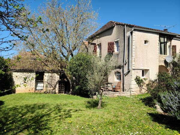 Maison de charme et grange partiellement aménagée