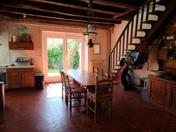 Maison de charme et grange partiellement aménagée