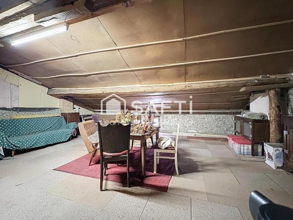 MAISON DE CARACTÈRE – 300 M² – CADRE NATUREL EXCEPTIONNEL – FORÊT DE BÉLESTA
