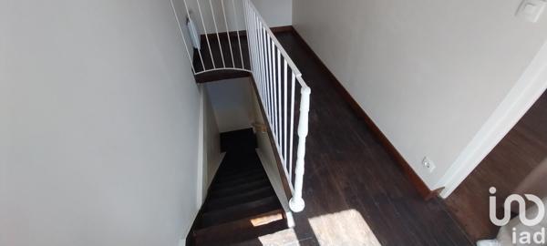 Building for sale 239 m² Éteignières