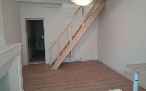 Maison à louer    2 pièces •  Mornac-sur-Seudre