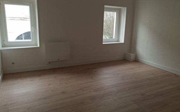 Maison à louer    2 pièces •  Mornac-sur-Seudre