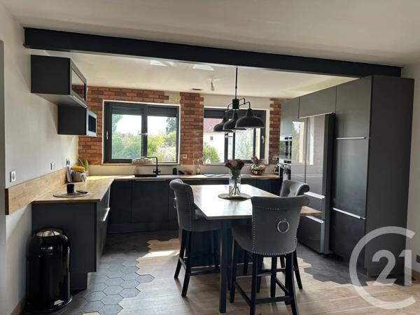Maison à vendre  4 pièces - 139 m 2   BOULLERET  - 18