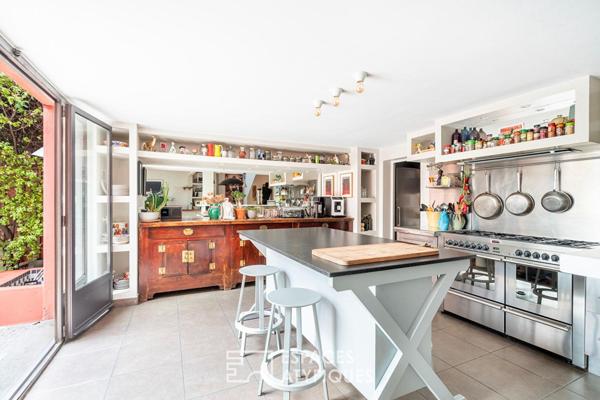 Maison à l’esprit loft avec cour