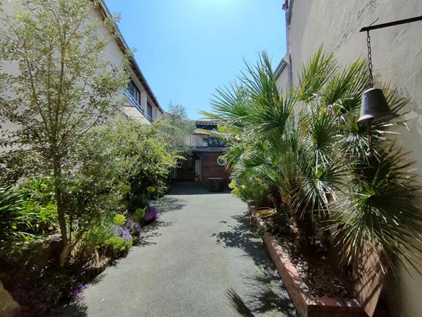 Ensemble immobilier Mortagne sur Sèvre 20 pièces 373 m2