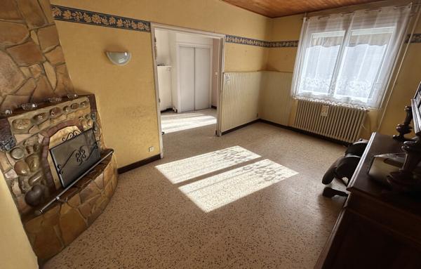 Maison de village avec terrasse