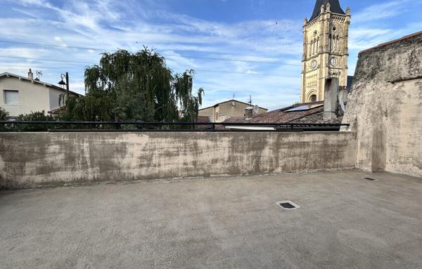 Maison de village avec terrasse