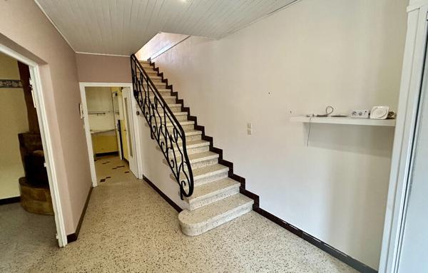 Maison de village avec terrasse