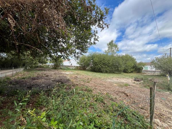 Terrain constructible à St Urbain