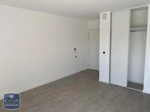 Appartement à louer 4 pièces 81.85m² Le Taillan-Médoc (33320)