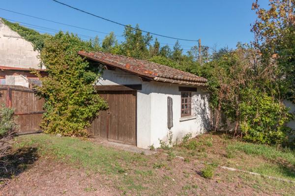 Maison de village traditionnelle dans un village prisé