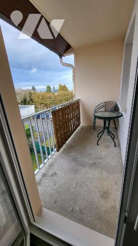 Seloncourt, dans une petite copropriété, un appartement trois pièces avec balcon