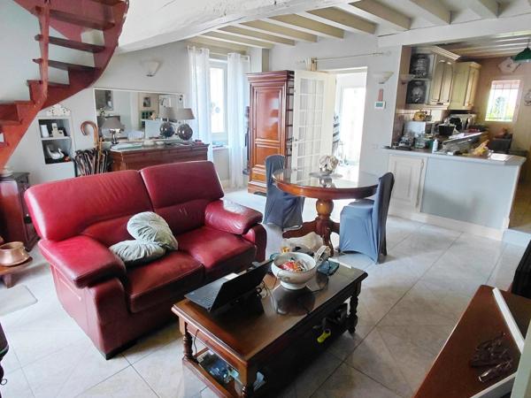 Maison à vendre 4 pièces LIGNY LE CHATEL (89)