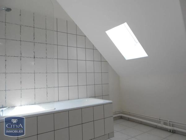 Maison à louer 4 pièces 105.41m² Déols (36130)